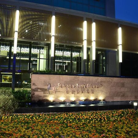 Dongguan Junyue Hotel Quarto foto